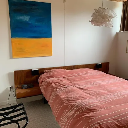 Holiday home Vintage Vakantiebungalow In Oostduinkerke