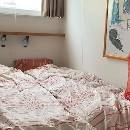 Holiday home Vintage Vakantiebungalow In Oostduinkerke *